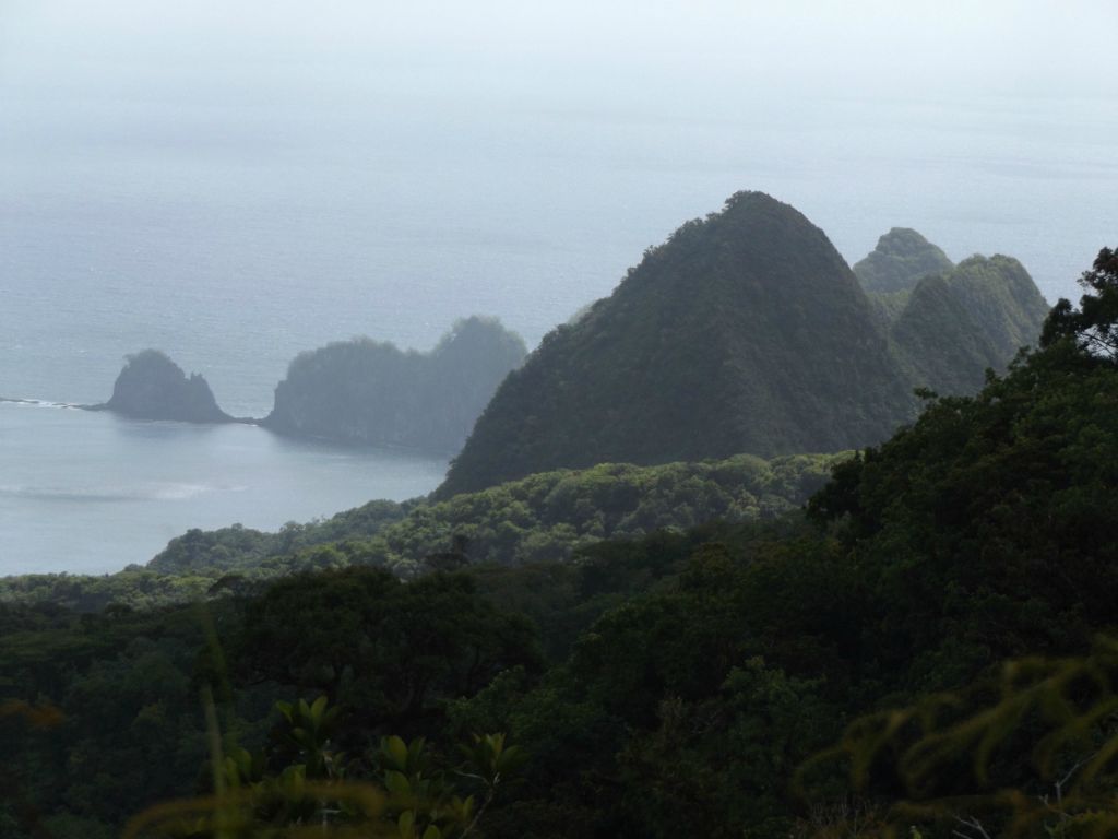 Looking to the north, there was a view of distant Pola Island and Matalia Point (the far tip):