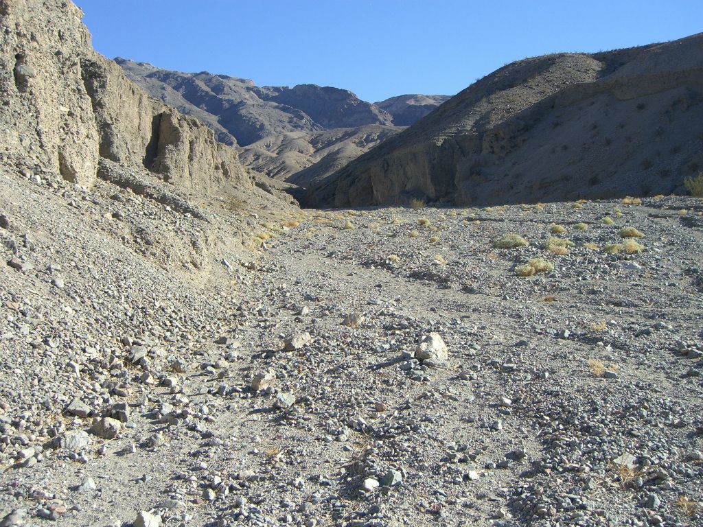 Early view looking into Sidewinder Canyon: