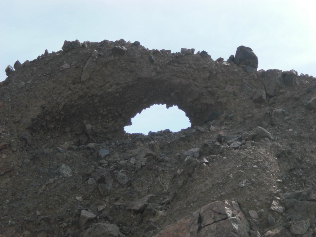 A close-up of the arch showing the wide opening: