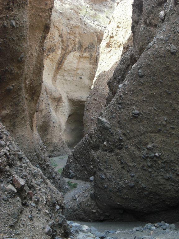 Spectacular scenery in the narrows of the main canyon: