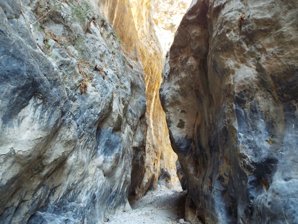 This is perhaps my favorite spot in Sarakina Gorge where the high narrows get very tight and lean over even closer about halfway up: