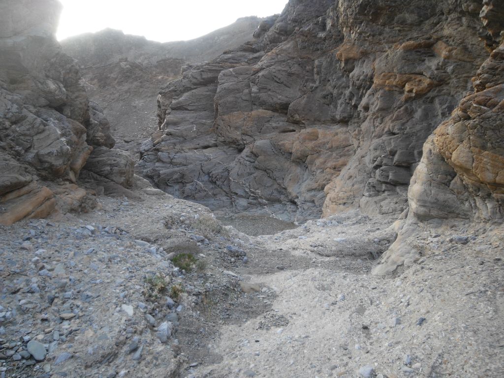 Heading out of the grotto area.  The orange colored streaks in the canyon wall started to catch our attention here: