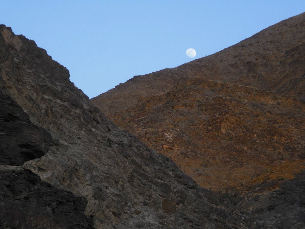 The sun set and the moon rose over Indian Pass Canyon as our group of 5 enjoyed a good night's sleep: