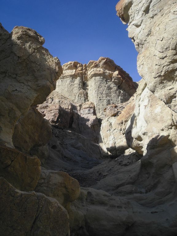 This was a really interesting side canyon that we began hiking up: