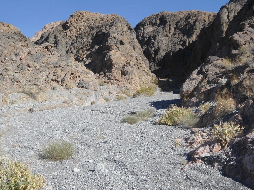 Okay, so I'm going to safely assume you are impressed now.  After exiting the 1st narrows, the canyon opened up briefly as mentioned earlier and the 2nd narrows are just ahead: