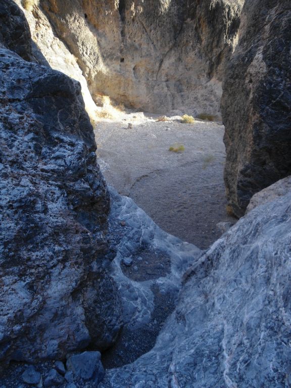 Standing on the edge of the boulder jam obstacle and looking down: