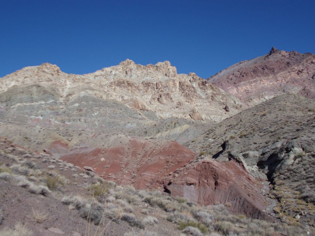 Very colorful peaks off to the right: