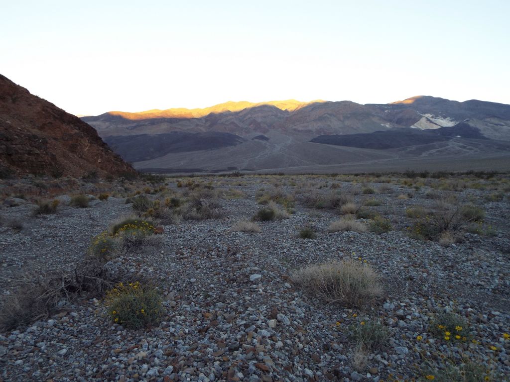 Once we got into the canyon, the Inyos were no longer visible.  But we had this nice view of the Saline Range: