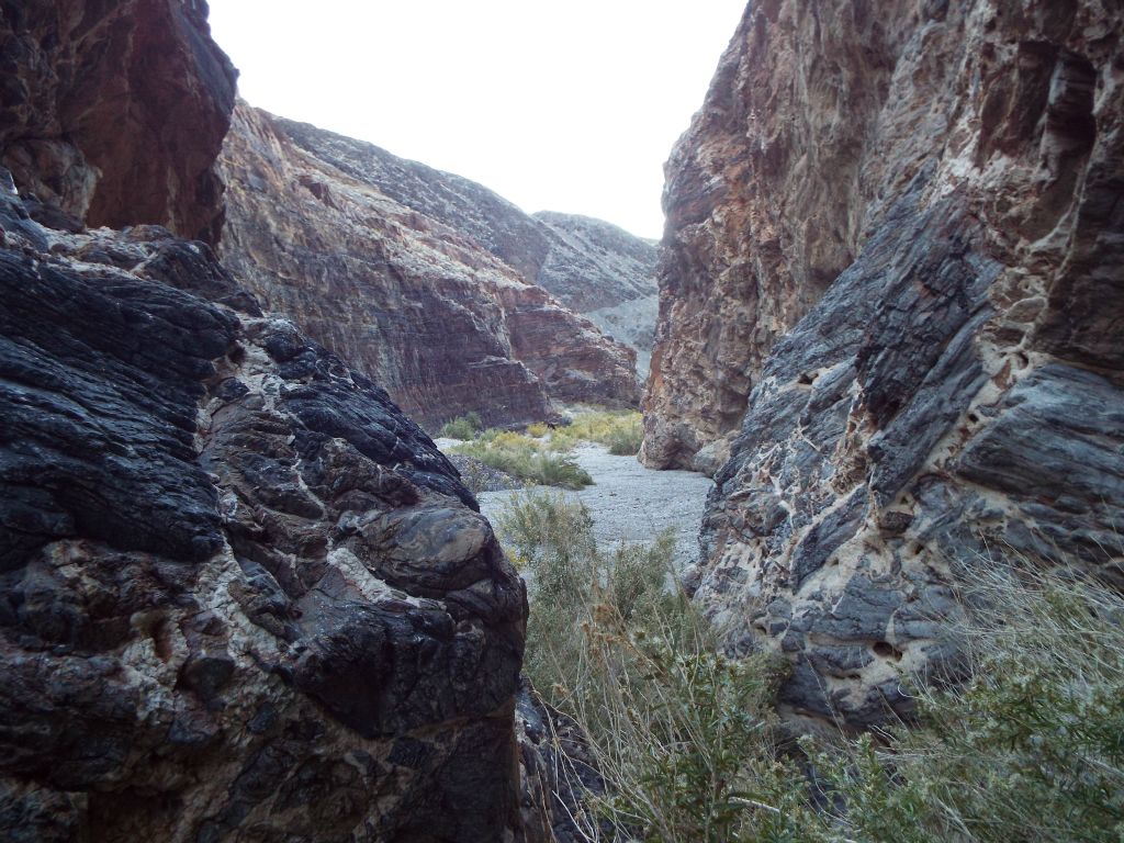 View back out towards the main canyon: