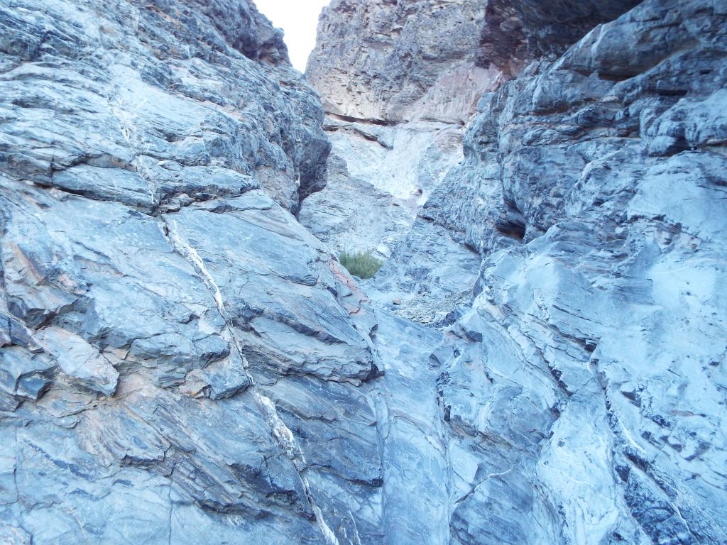 More dry cascades to climb through in the pretty 1st Narrows: