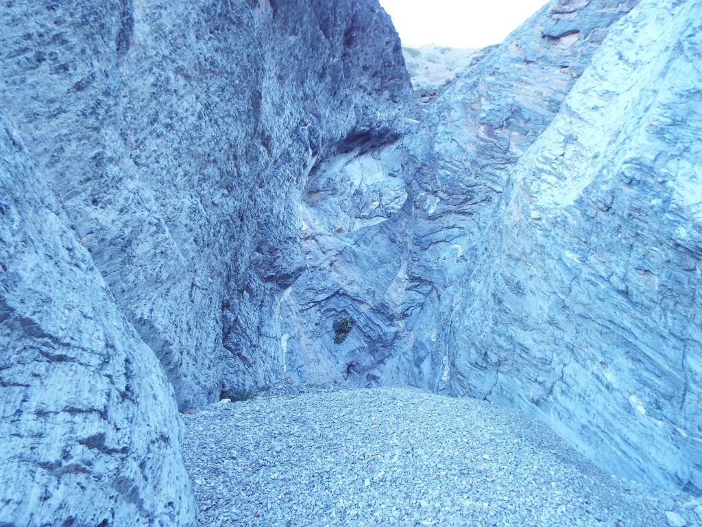 The blue coloring of these 1st Narrows reminded me of the Corridor Canyon narrows about 9 miles to the southeast, also in the Last Chance Range: