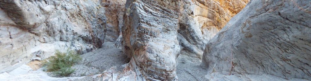 A panoramic showing a dramatic bend in the Grand View Canyon 2nd Narrows: