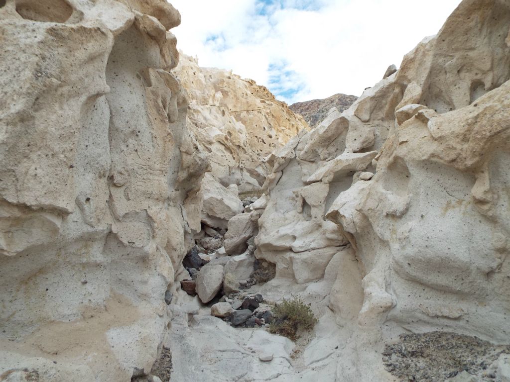 As you can see, the walls are extremely weathered and that has resulted in the unique look and shapes: