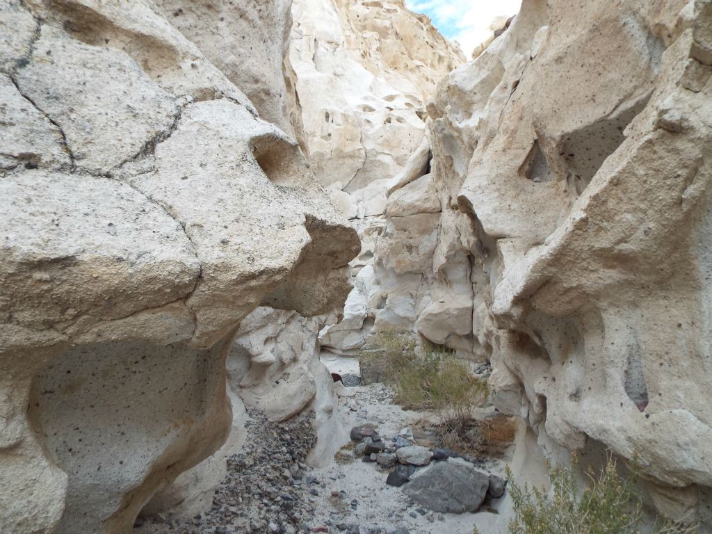 There aren't many long straightaways within the slot canyon: