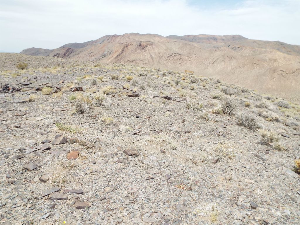 The parking area at the end of the spur road is on a flat area at the top of a small hill.  This is the 1st ridge where the hike begins: