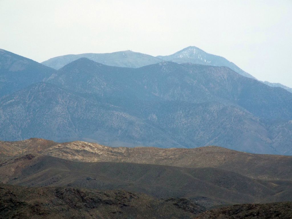 Can you pick out Telescope Peak and Rogers Peak in this picture?: