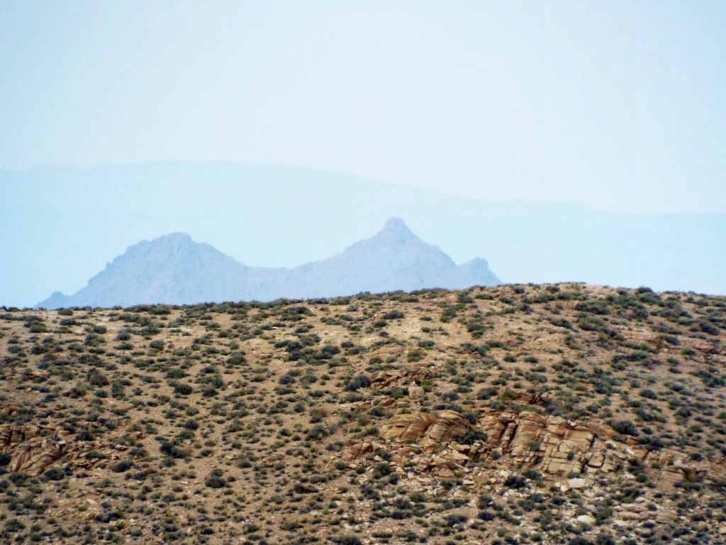 I turned my attention back to the Grapevines to search out familiar peaks.  This peak soon captured my attention.  This is located about 1 1/4 miles east of P6136.  GPS coordinates for this peak are 36° 48.155'N, 116° 58.156'W: