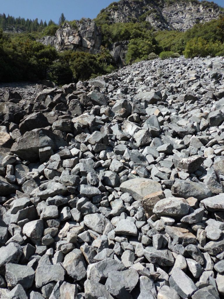 Looking up while passing through this section of rockslides.  This would be a bad place to be standing in an earthquake: