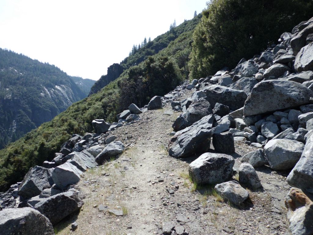 We did neither.  Instead, we continued hiking along the lower switchback, determined to successfully hike the entire trail route to Rainbow View: