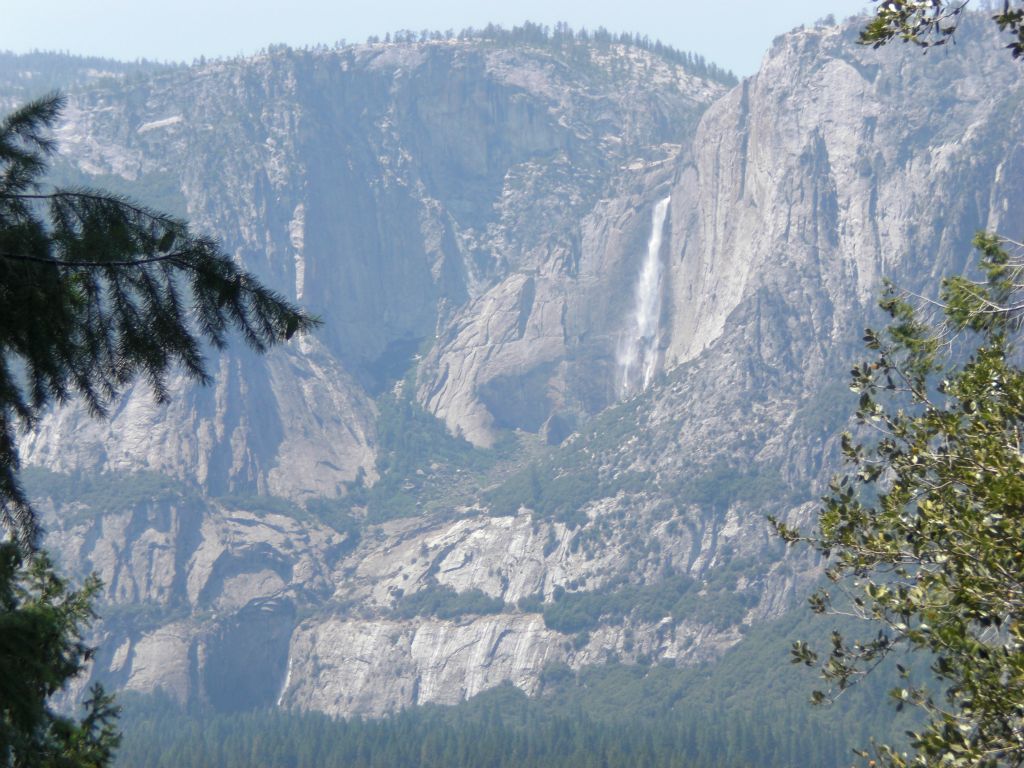 We soon had a nice view looking across Yosemite Valley to Yosemite Falls: