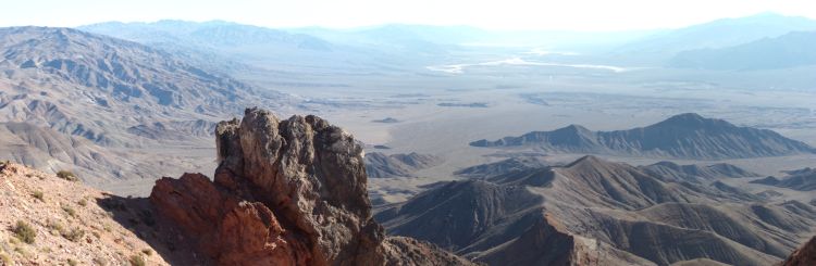 Panoramic of central Death Valley from the summit